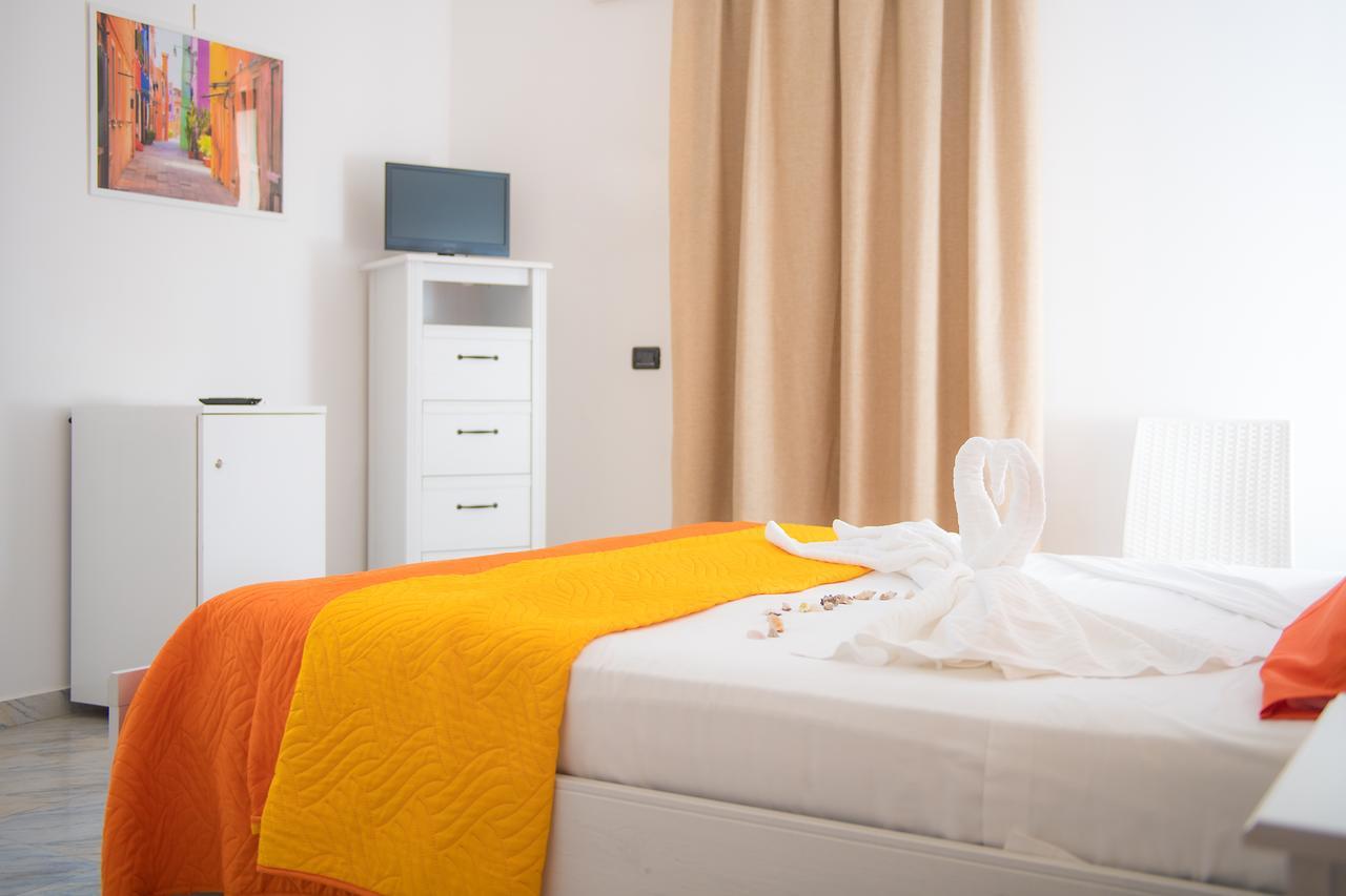 Hotel San Giovanni Полиняно а Маре Екстериор снимка