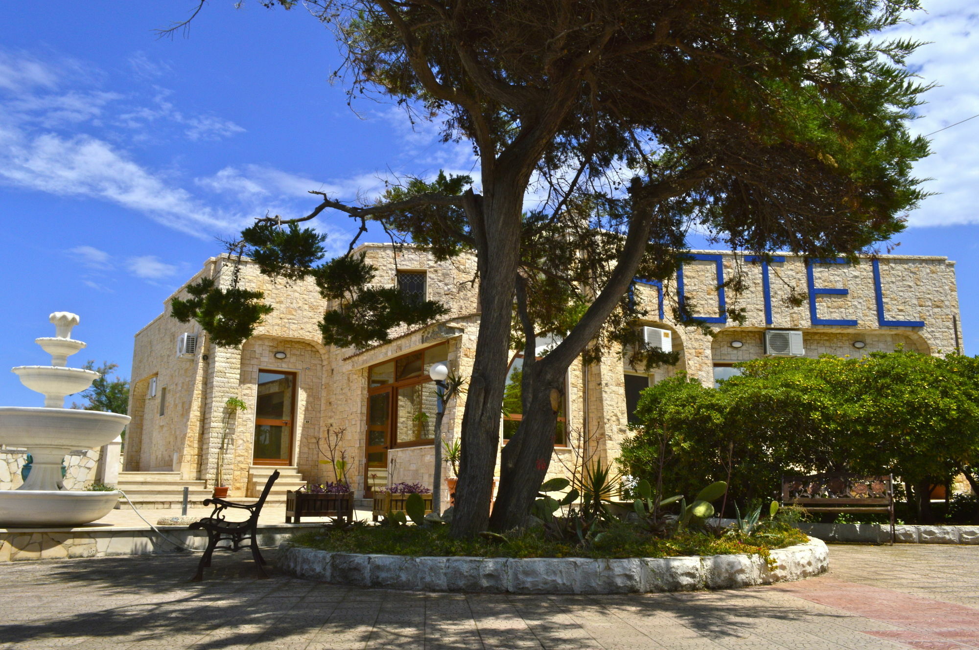 Hotel San Giovanni Полиняно а Маре Екстериор снимка